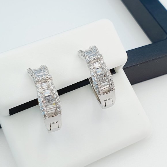 "925 Sterling Silver Cubic Zirconia Earrings, UU1P6A6147 - Picture 11 of 11